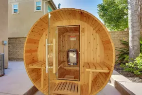 Family Home with Private Sauna - Image 3