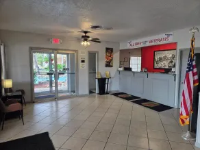 Experience the Best Hospitality in Lake City! - Image 5