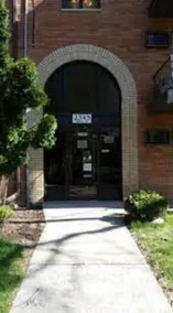 Lovely 2 Bedroom Condo With Pool - Image 2