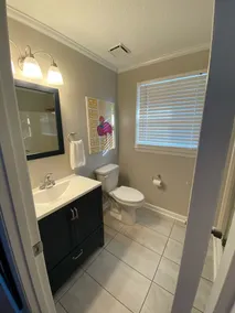 Prime Location 1 Bedroom 1 Bath! - Image 4