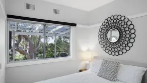 Cosy coastal cottage with AC and walking distance to beach - Image 5