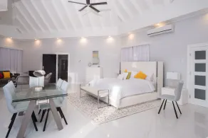 The Sun Seeker Villa Ja Luxury10 bedrooms. Fully staffed. Great for large groups - Image 4