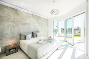 Elegant Villa w/ Heatable Pool, Jacuzzi & BBQ - Image 4