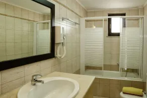 Family Friendly Villa Private Pool, Children's Play Area, Bbq, Spacious Garden, Near Beach - Image 4