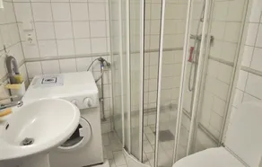 Belle maison de 2 chambres à Forserum - Image 2