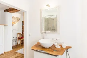 Appartamento di 35 mq, arredato in modo confortevole, ristrutturato 2014 - Image 3