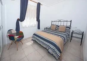 Superb Location with Great Outside Space - Image 5
