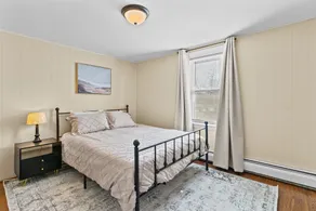 Cozy Cape in Smithfield - Image 4