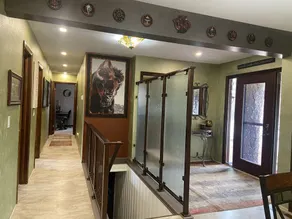 4-BR 2-BA Nouvelle rénovation avec Ultimate Gardens sur 1,5 acres de parc - Image 2