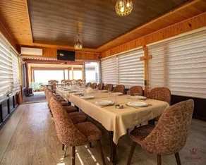 Regnum Hotel & Restaurant - Image 3