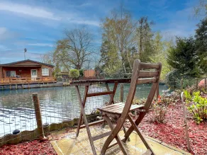 Cozy chalet by the water - Image 5