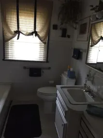 Anthony's Ambrosia Shared Home.  Historisk Mcgregor Blvd - 5-stjernet ejendom - Image 3