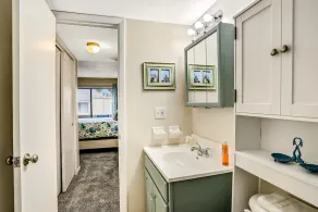 Oceanfront condo with pool, grill, central AC, washer/dryer, & snowbird friendly - Image 3