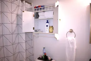 Un privé de 2 chambres et un salon avec patio pour 4 personnes. - Image 4