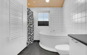 Stunning home in Nørre Nebel with WiFi - Image 4