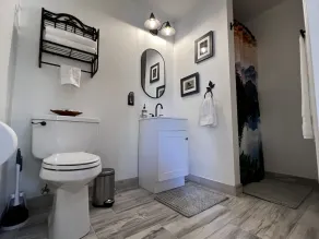 Cozy, Clean, and Private. Close to Yosemite - Image 3