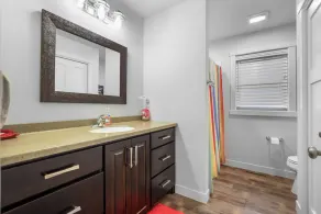 Brand New 2021 4 BR + den Lake House minutes to world class golf.   - Image 3