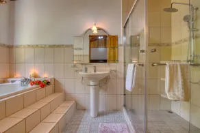 VILLA ARAGON - Private Villa w/Beach Access + Pool - Image 3