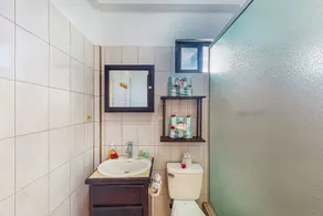 Apartment steps from the beach w/ amazing rooftop view - walk to town - Image 2