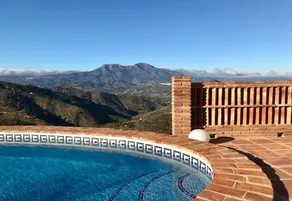 Sunny hillside casita in Guaro - Image 5