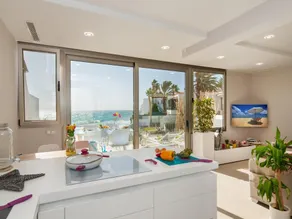 Bungalow Playa del Aguila II over havet - Image 2