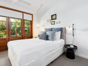 The Point No.3 - 3 Bedroom located in the heart of Town - Image 4