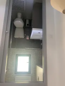 Studio Tout Equipé Dans Résidence Particulière en Plein Centre de Draguignan - Image 2