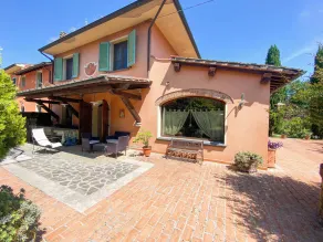 Casa con piscina privata, giardino recintato, aria condizionata a 25km da Lucca - Image 5