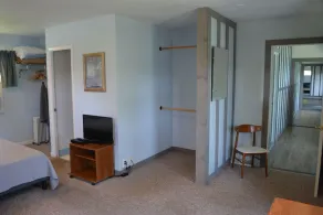 Two homes! Large Lake Property in Coop w/ Pool & Dock! - Image 4