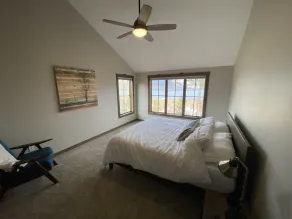 Newly built Mosier Bluff home-3 Bed, 3.5 Bath Spectacular River View and Hot Tub - Image 5