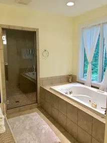 Blissful Retreat In Rock Hall - Image 4