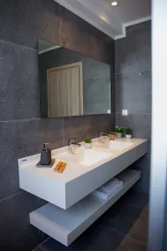 Un royaume de luxe privé avec tout le confort dont vous avez envie à 200m de la plage! - Image 5