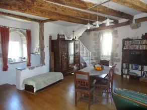 Townhouse St Jacques - Green room, with private bathroom, centre of Eymoutiers. - Image 5