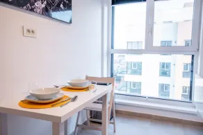 Luxury Westpark 2 Residence Lake View W4 - Image 4