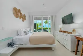 Sand, Sea, Shells... it’s a star ocean view condo - Image 5