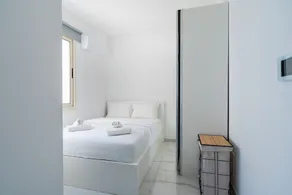 Marble - Studio & Balcony in Larnaca - Image 5