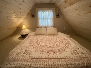 Cozy cottage loft on the quiet side of Mount Desert Island -Now booking for 2026 - Image 4