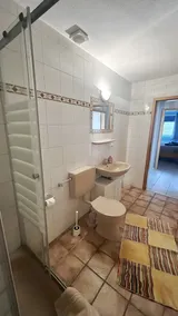 Apartment 'Ferienwohnung Uthlande' with Shared Terrace, Shared Garden and Wi-Fi - Image 2