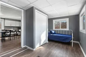 Private country setting! Close to water and other amenities! - Image 5
