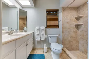 Casa Del Sol Pool Bungalow Sleeps 8 Near Beach - Image 3