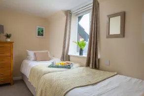 A stone cottage that sleeps 3 guests  in 1 bedroom - Image 3