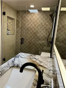 Smuk & Romantisk Downtown Ejendom med privat pool og spa - Image 5