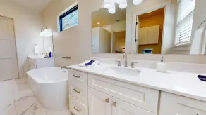 River City Resorts: Oxbow House, on the Guadalupe River - Image 3