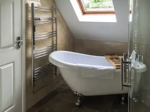 1 bedroom accommodation in Raymond&rsquo;s Hill, near Lyme Regis - Image 3