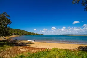 Bimbimbi - Nature Lovers' Coastal Hideaway - Image 3