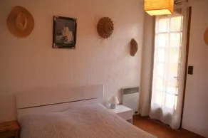 Cosy house with garden + Terrace, ocean and bay in walking distance, Wifi and TV - Image 5