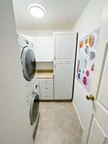 Laundry in unit, Artist Space, Central Location - Image 3