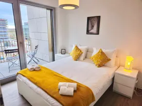 Cozy Apartment with Parking and Outdoor Space - Image 5