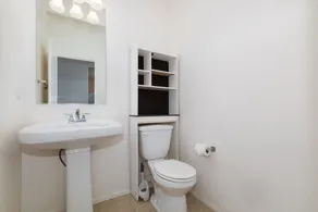 Cheerful 4 bedroom 3 bathroom house in Chino Hills - Image 3