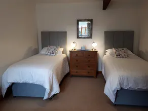 The Stable cottage is in a private rural location 10 mins from the Town centre - Image 5